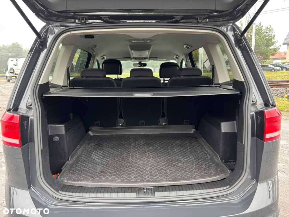 Volkswagen Touran 2.0 TDI BMT Highline DSG - 27