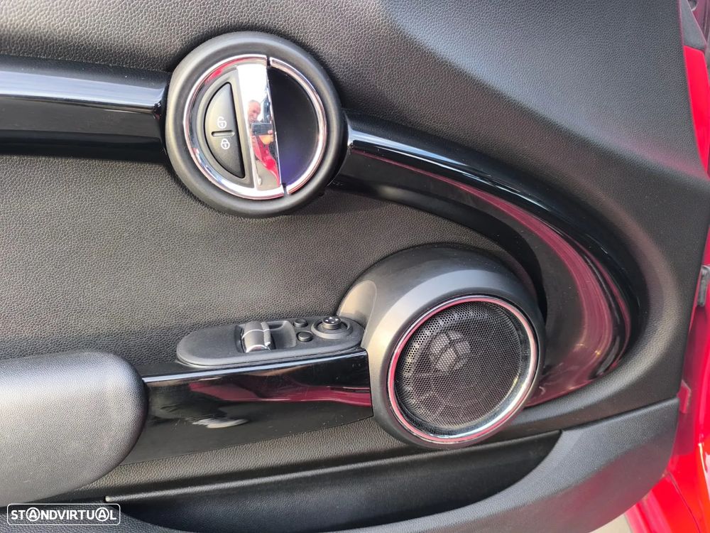 MINI 3 Portas John Cooper Works Aut. - 24