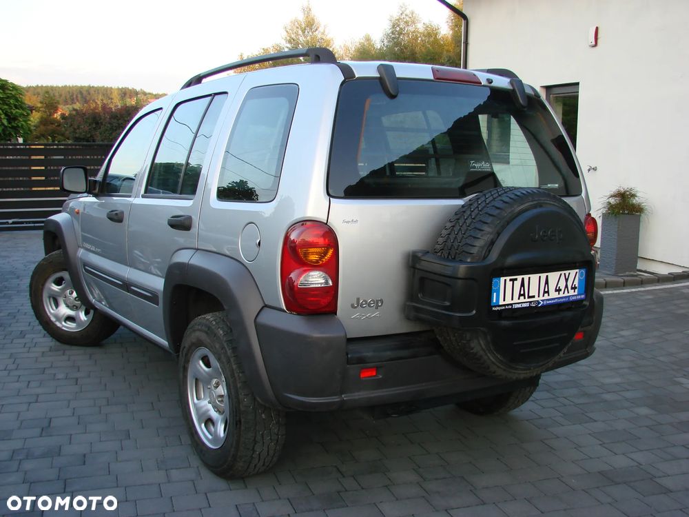 Jeep Cherokee 2.5L CRD Sport - 13
