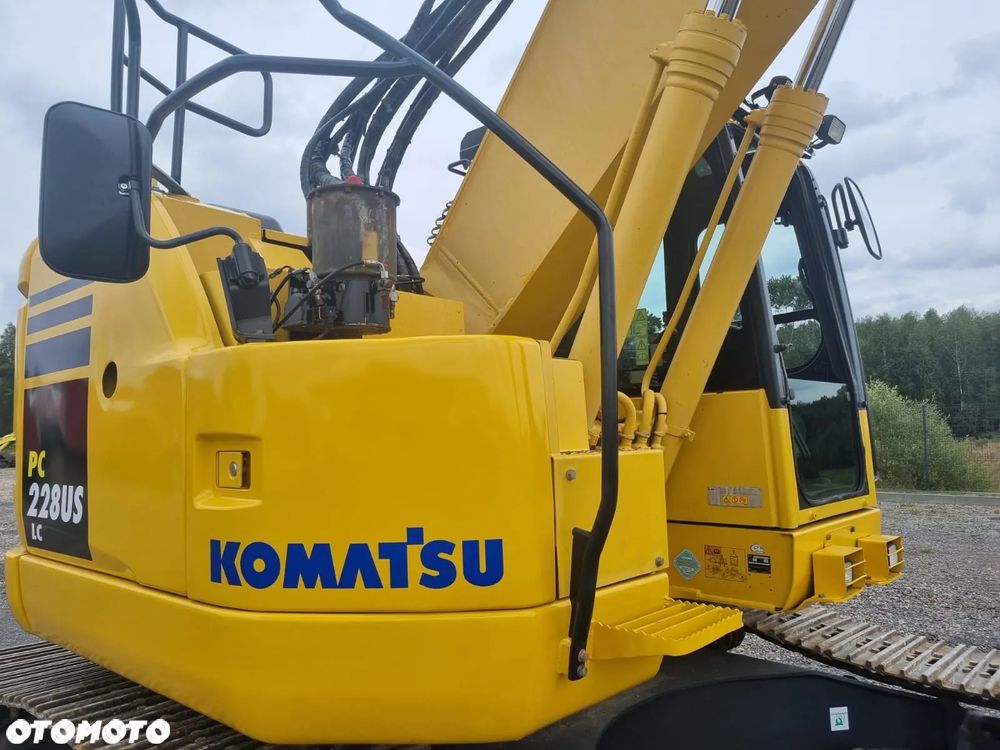 Komatsu PC228 US Compact 24 Tony 8 250 Mth - 20