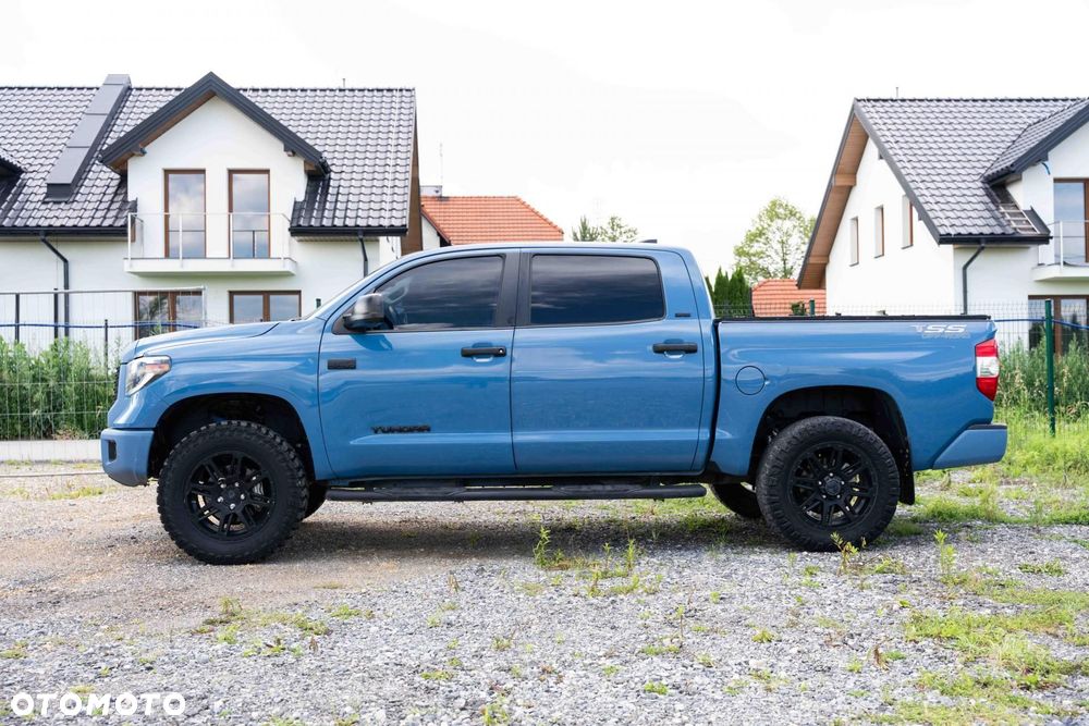 Toyota Tundra - 9