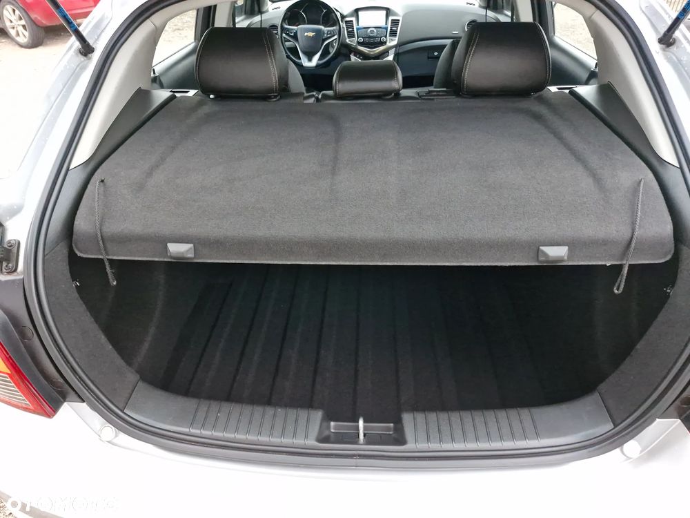 Chevrolet Cruze 1.4 T LTZ - 26