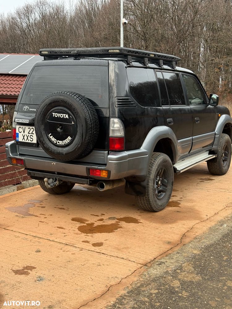 Toyota Land Cruiser - 6