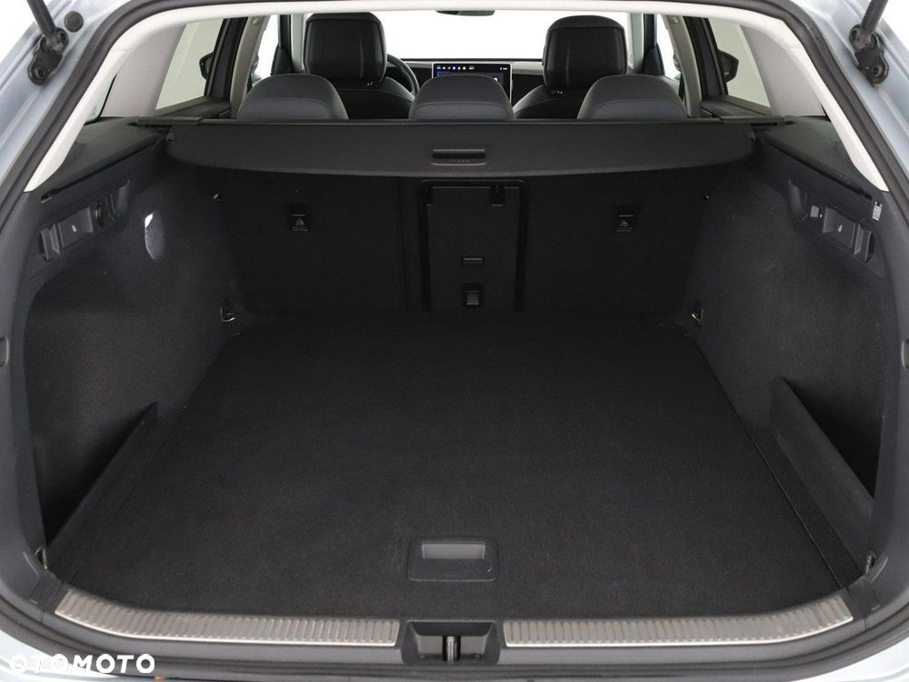 Volkswagen Passat Variant 1.5 e-TSI OPF DSG Business - 21