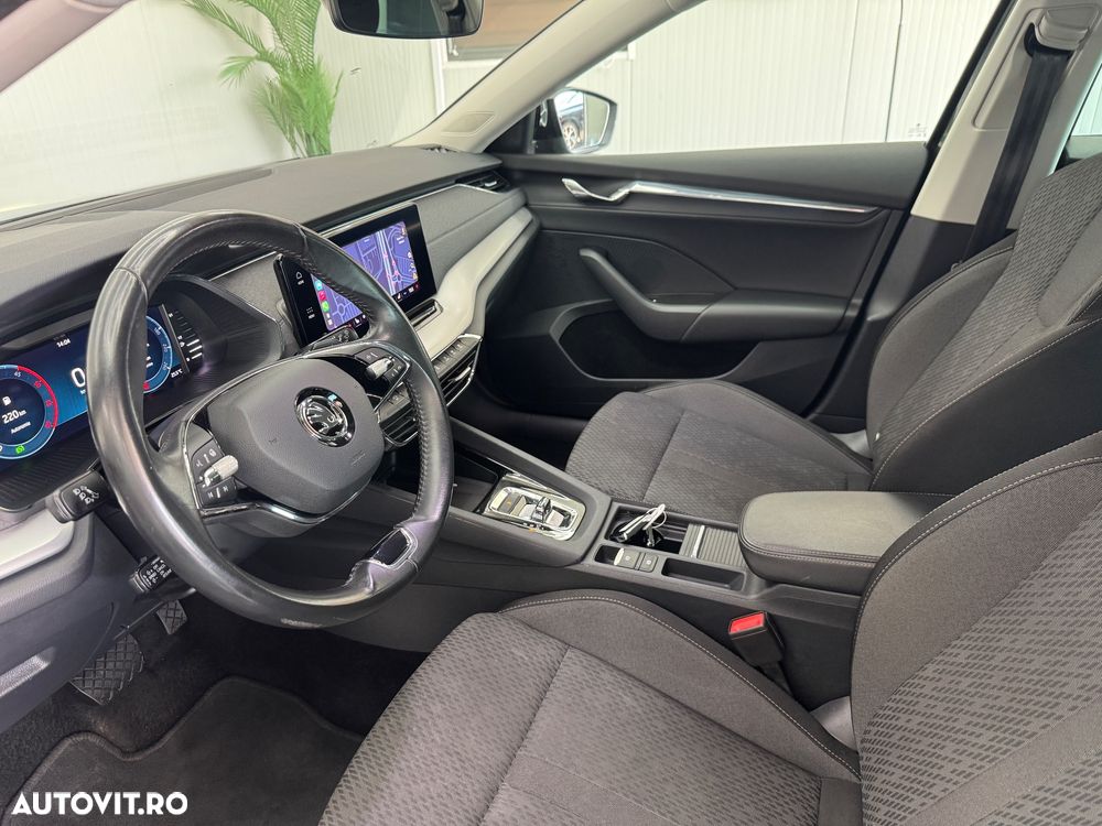 Skoda Octavia 2.0 TDI DSG Style - 11