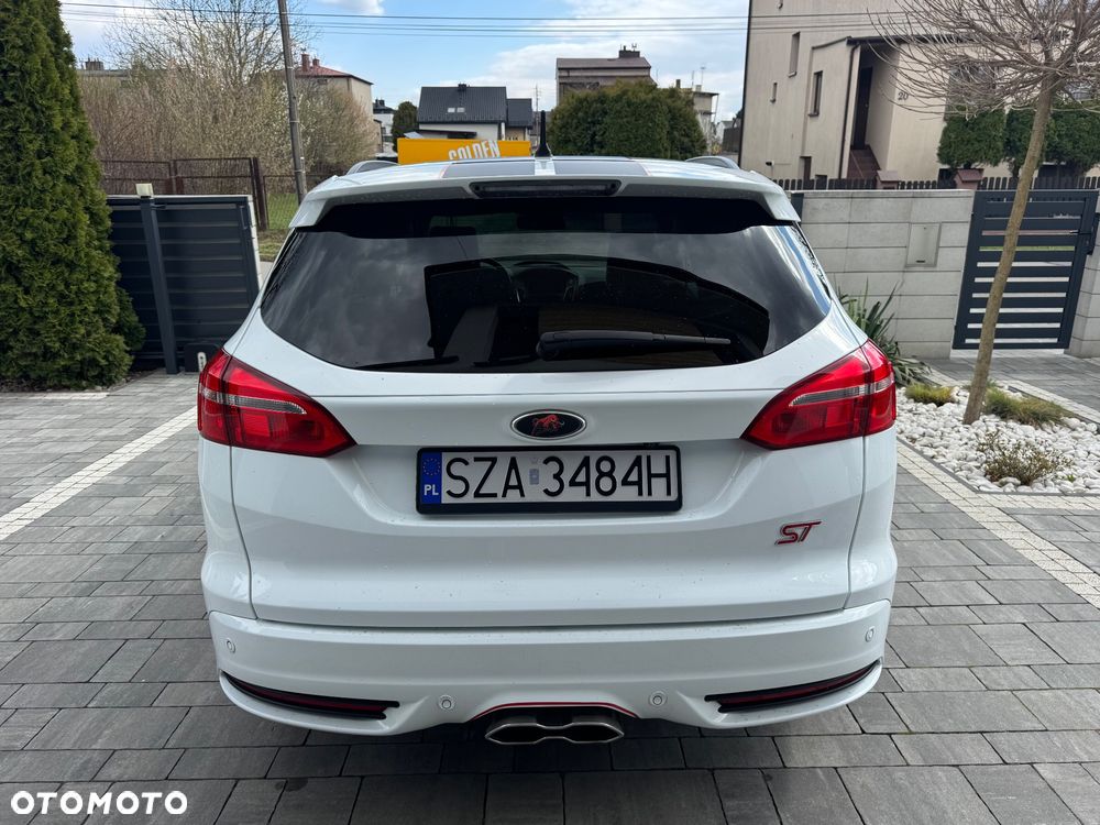 Ford Focus 2.0 TDCi ST - 8