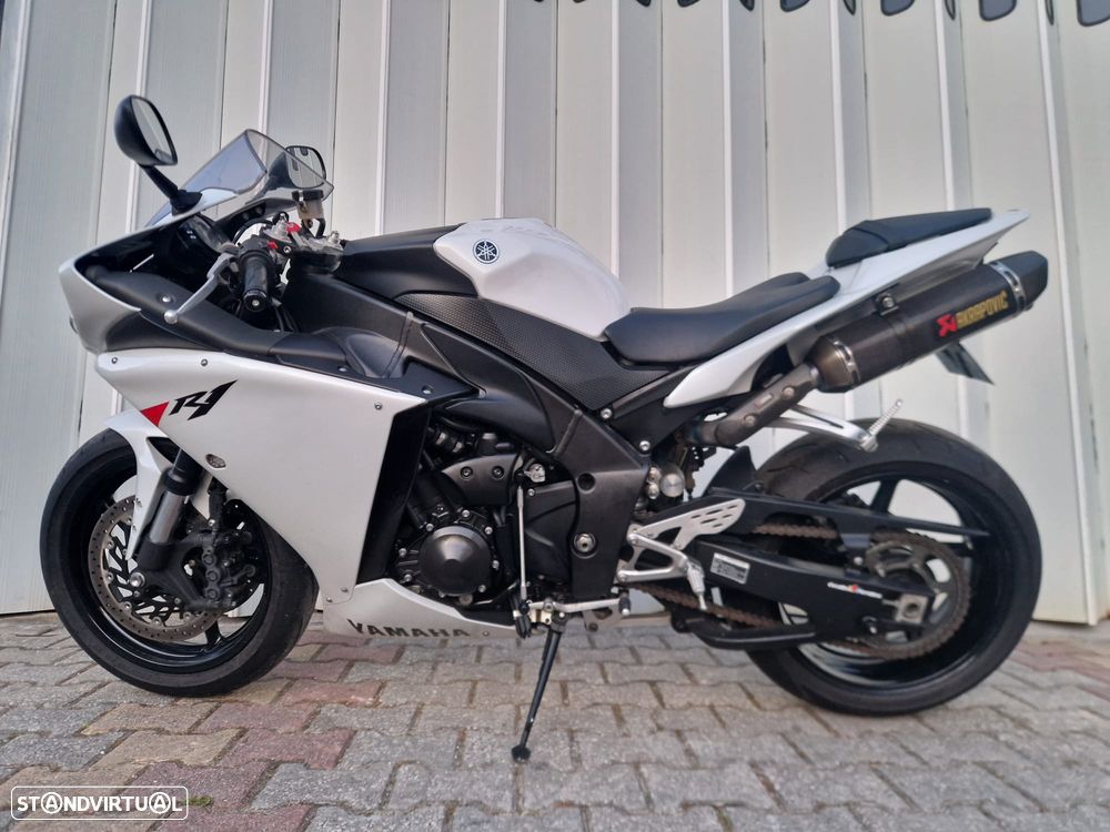 Yamaha YZF R1  Possível Financiamento - 12