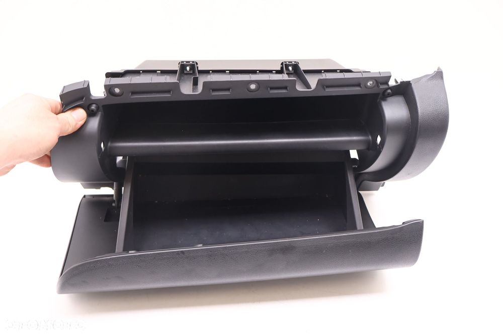 MITSUBISHI ECLIPSE CROSS SCHOWEK PASAŻERA 8006A602 - 4