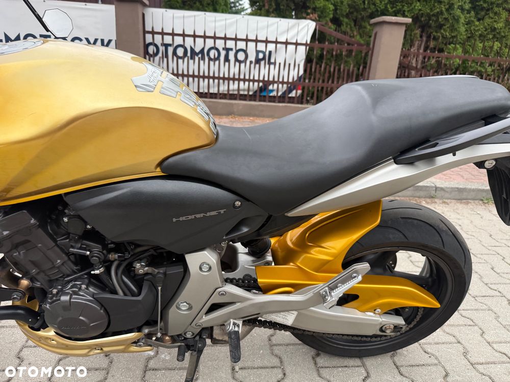 Honda Hornet - 22