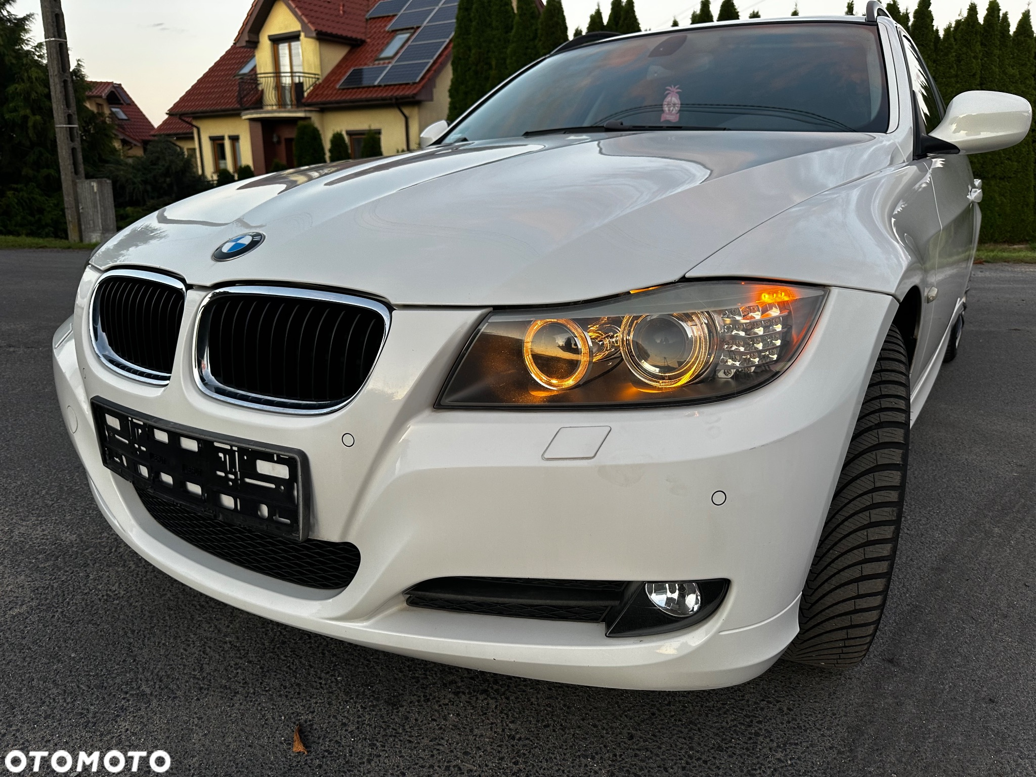 BMW Seria 3 320i Touring - 12