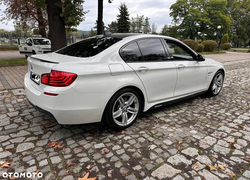 BMW Seria 5 525d xDrive Modern Line - 17