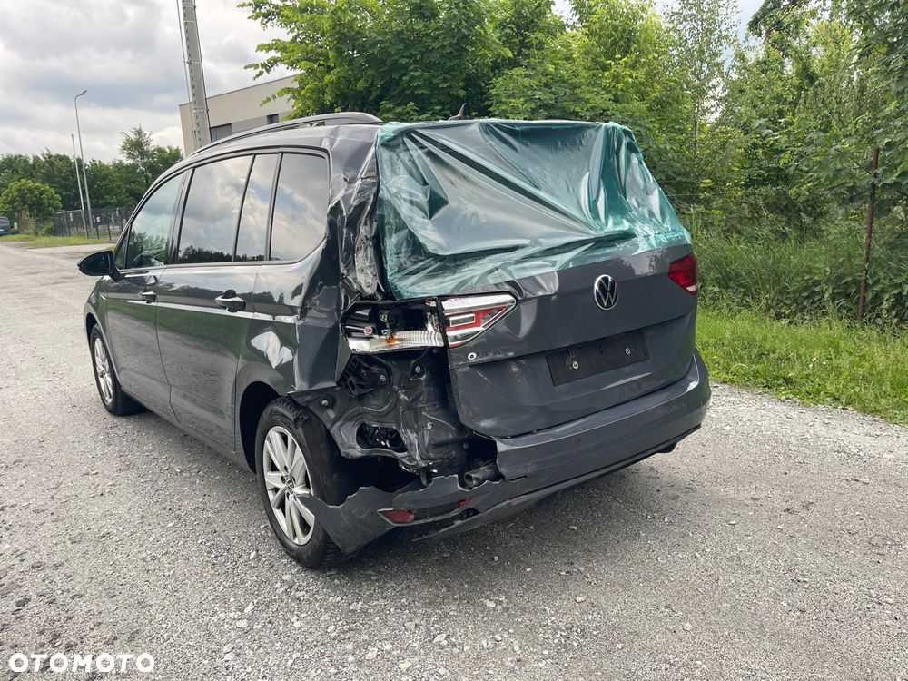 Volkswagen Touran - 6