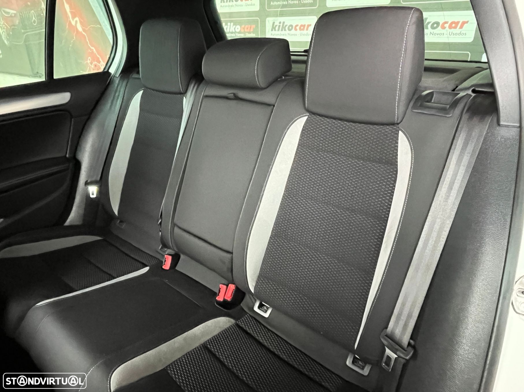 VW Golf 2.0 R DSG - 39