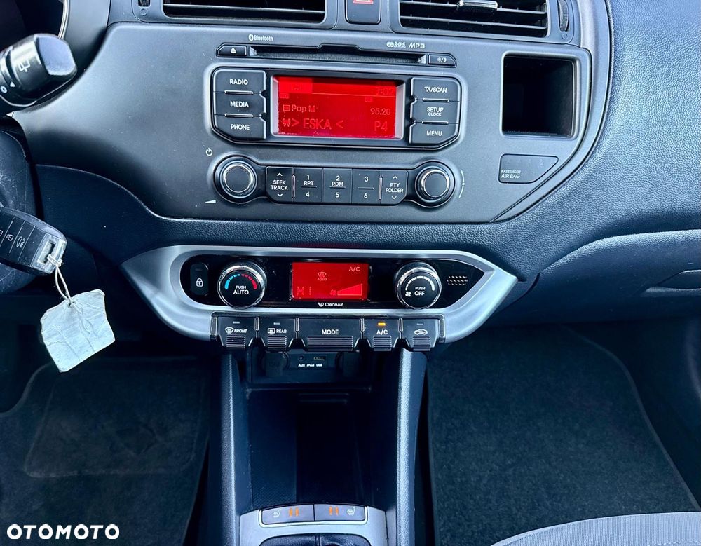 Kia Rio 1.2 L Business Line - 23