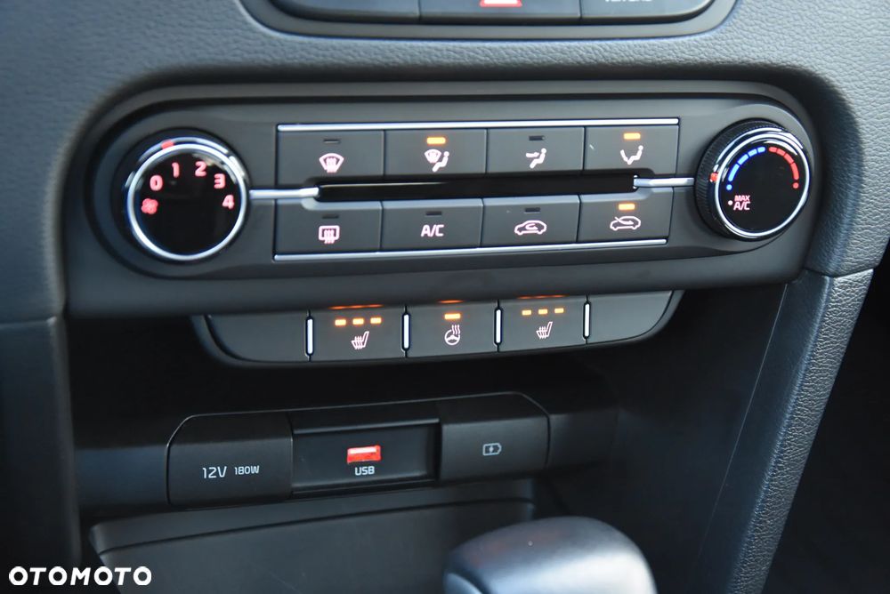 Kia Ceed 1.5 T-GDI DCT7 OPF Spirit - 33