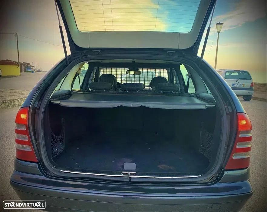 Mercedes-Benz C 220 CDi Avantgarde - 4