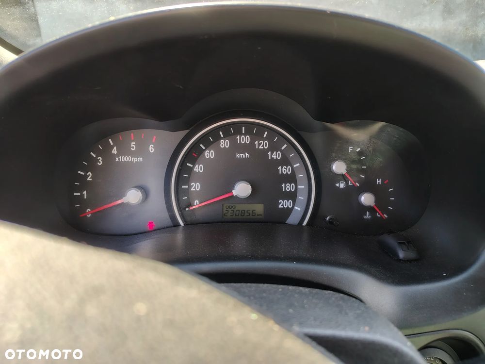 Kia Carnival 2.9 CRDi Tour - 5