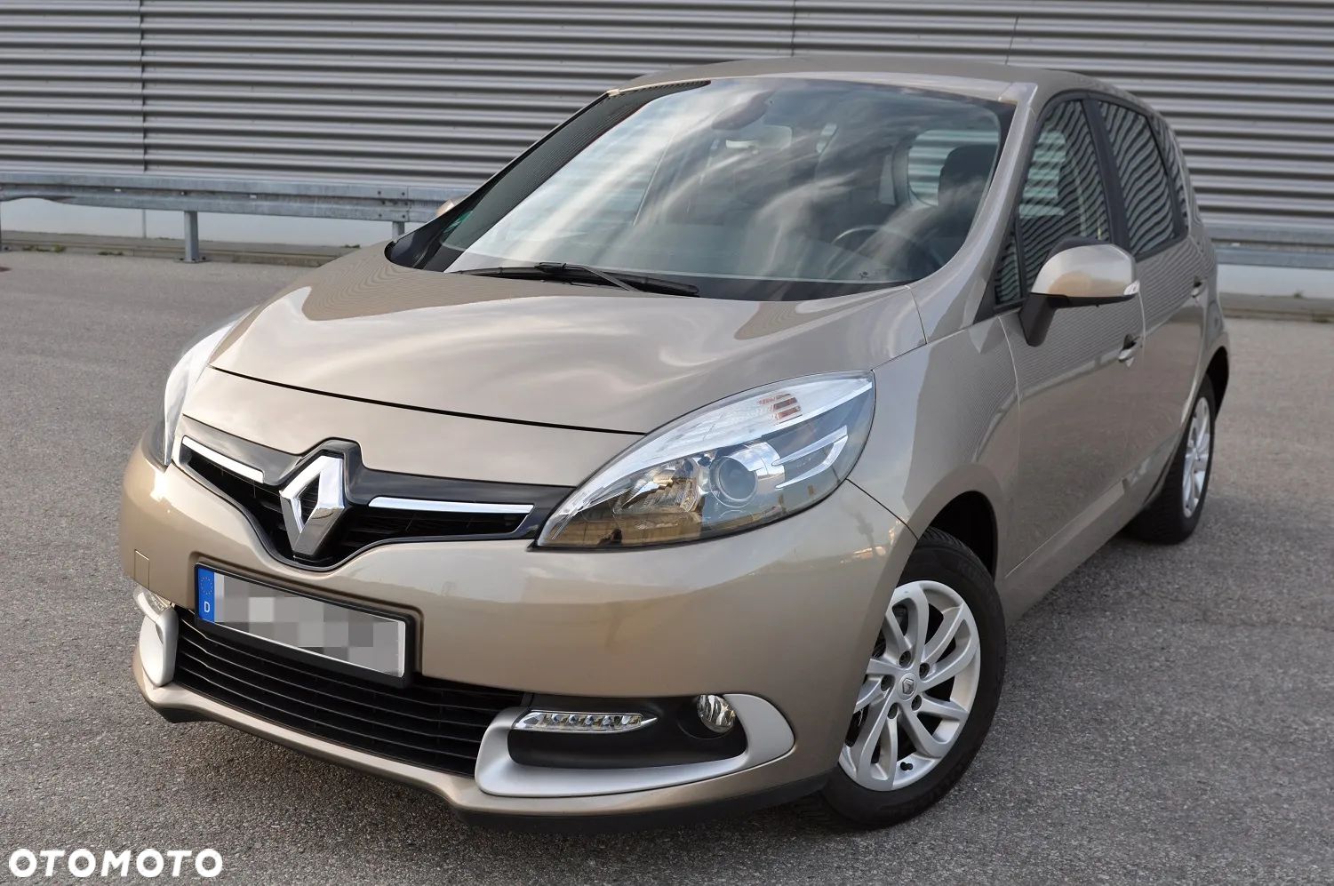 Renault Scenic ENERGY TCe 130 INTENS - 1