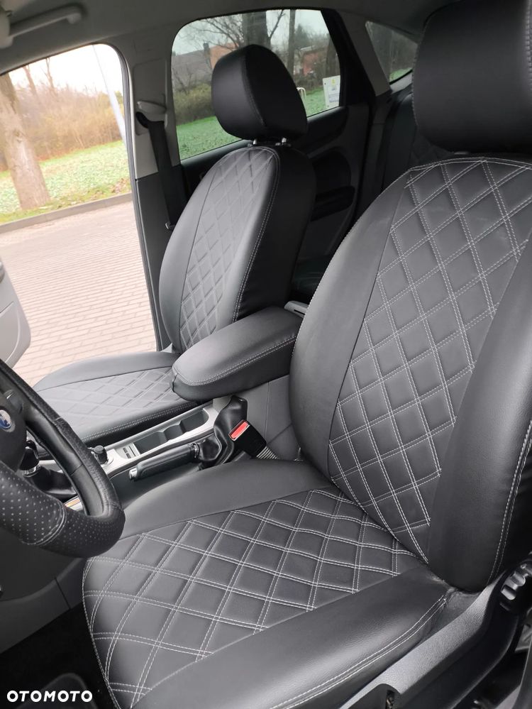 Ford Focus 1.6 Comfort - 17