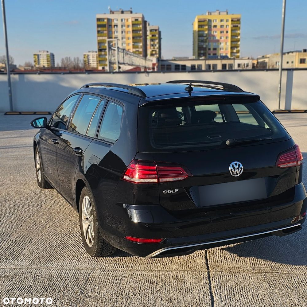 Volkswagen Golf Variant 2.0 TDI SCR DSG Comfortline - 3