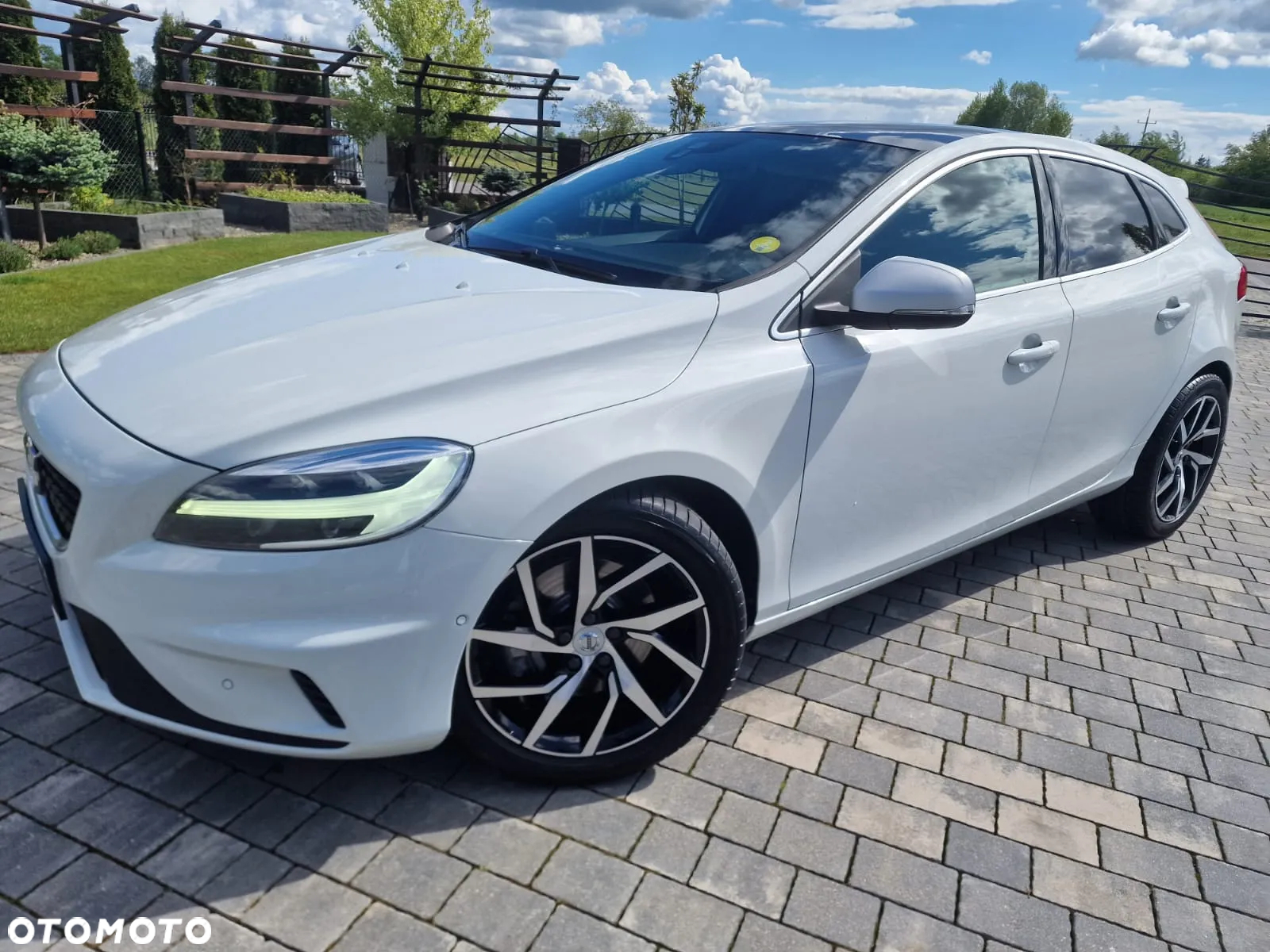 Volvo V40 D3 Geartronic RDesign - 6