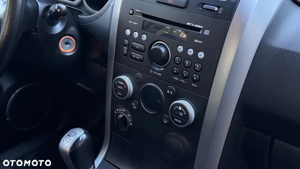 Suzuki Grand Vitara 2.0 - 15