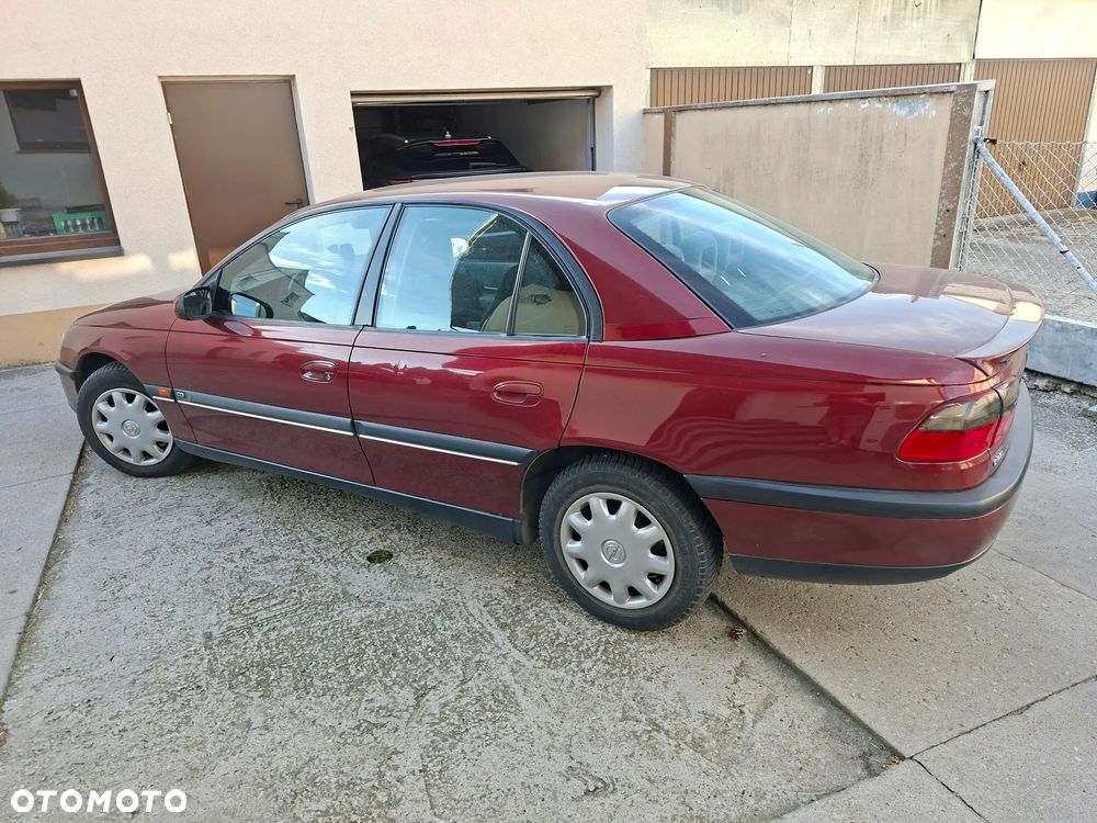 Opel Omega 2.0 CD - 6