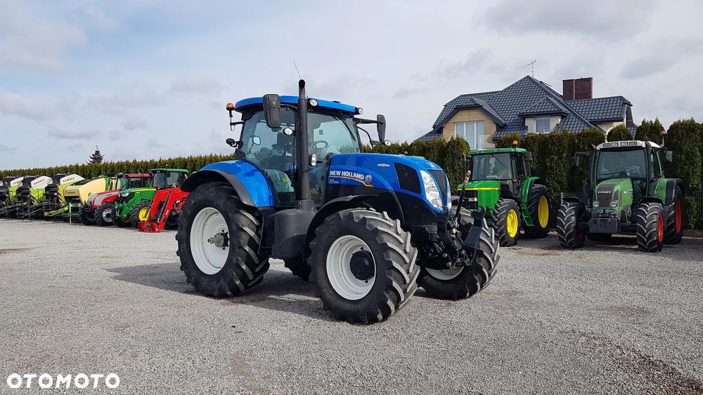 New Holland T7.200 AC 2013R - 2
