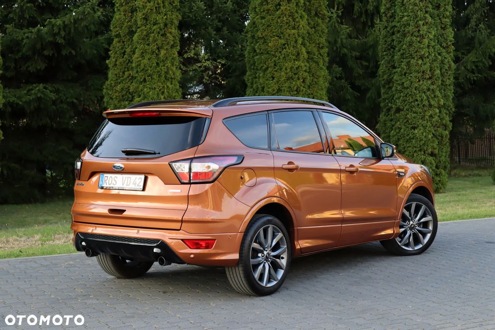 Ford Kuga 1.5 EcoBoost 2x4 ST-Line - 10