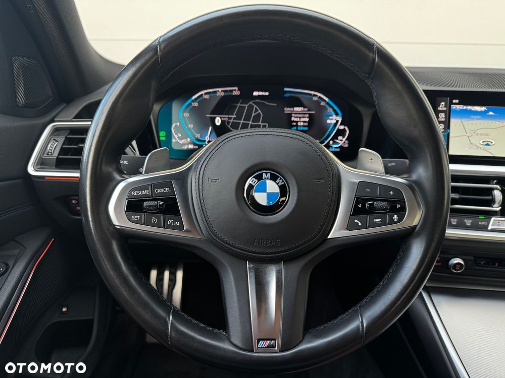 BMW Seria 3 330e xDrive M Sport sport - 19