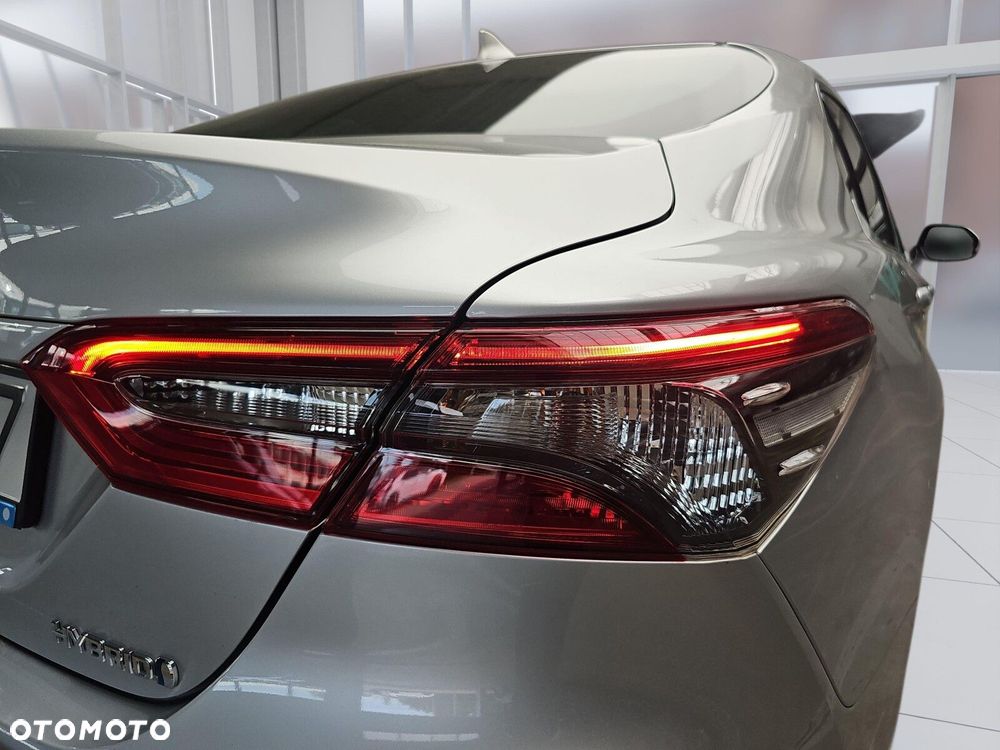 Toyota Camry 2.5 Hybrid Prestige CVT - 33