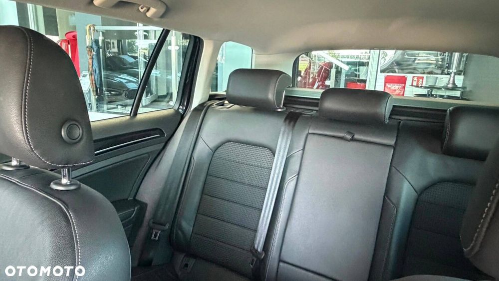 Volkswagen Golf Variant - 19