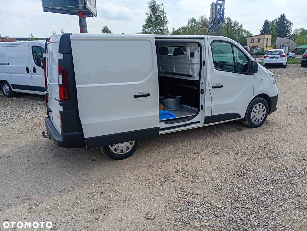 Renault TRAFIC - 38