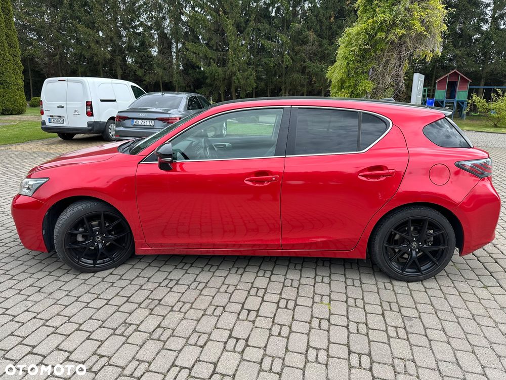Lexus CT 200h Limited Edition - 2