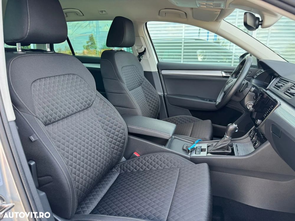 Skoda Superb Combi 2.0 TDI DSG Style - 25