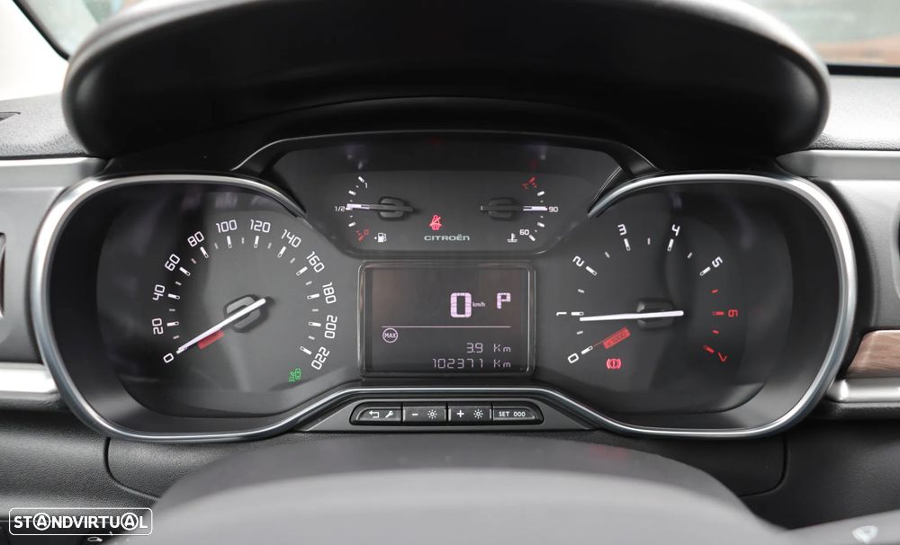 Citroën C3 1.2 PureTech Shine EAT6 - 10