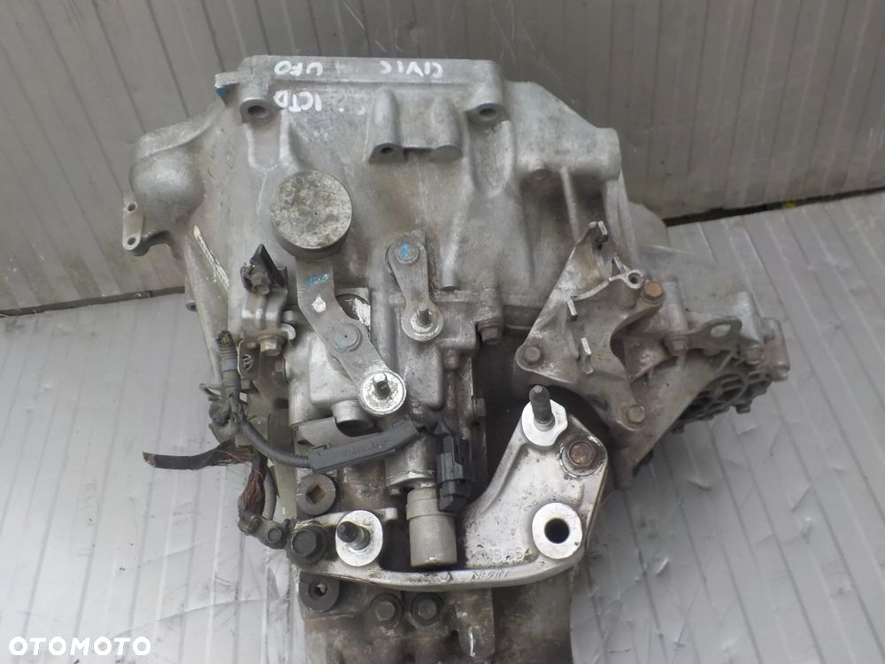 HONDA CIVIC 2.2 I-CDTI SKRZYNIA BIEGÓW MG6 - 2