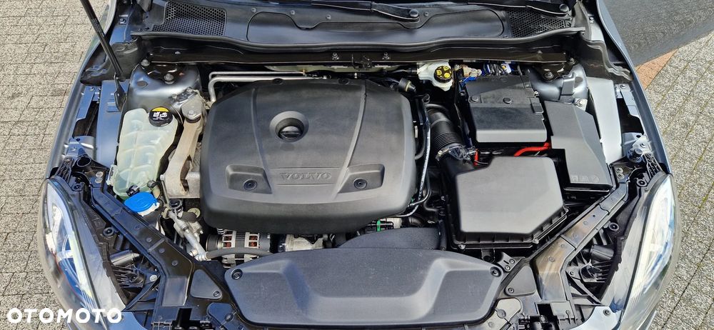 Volvo V40 - 13