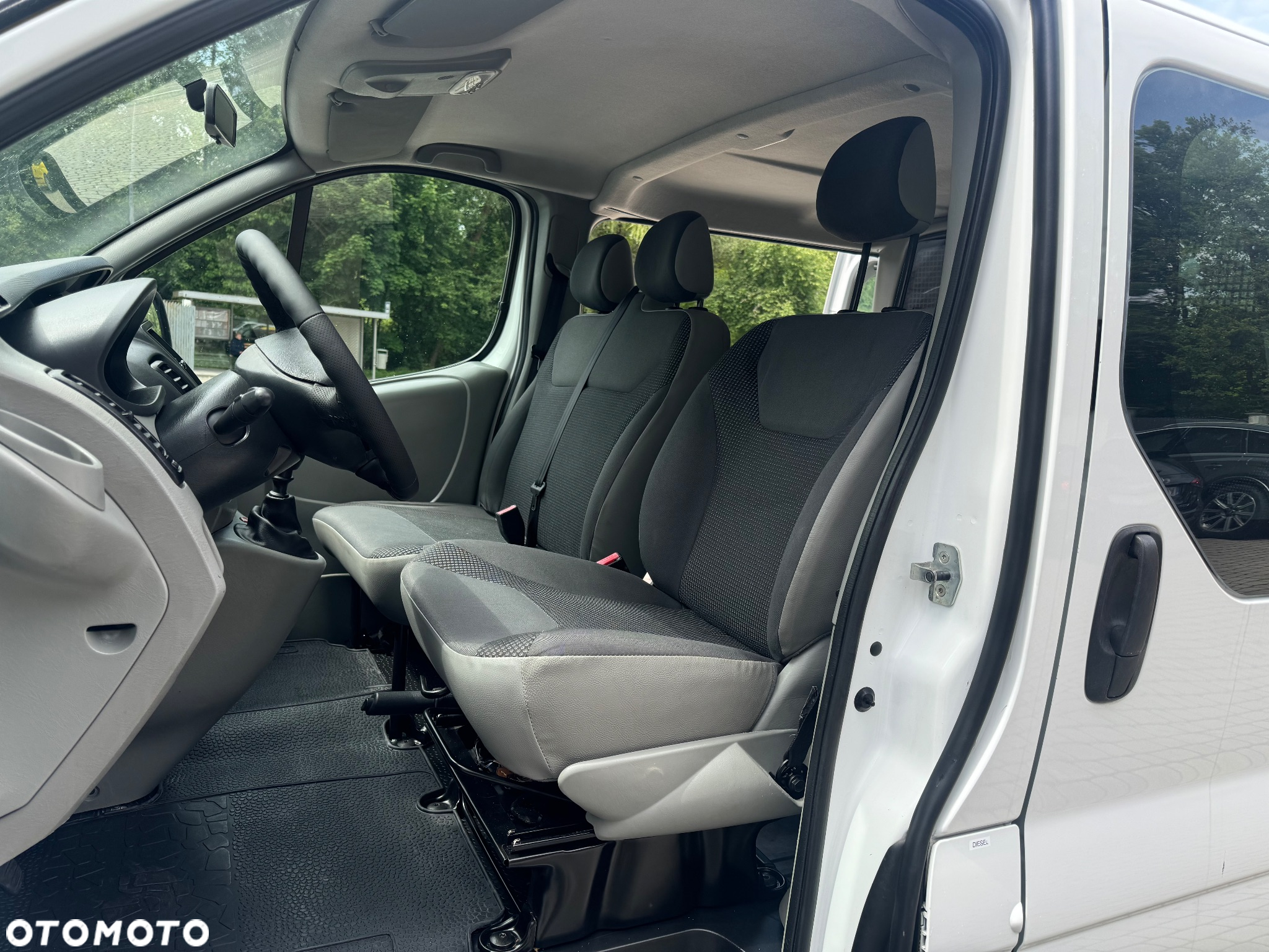 Opel Vivaro - 14