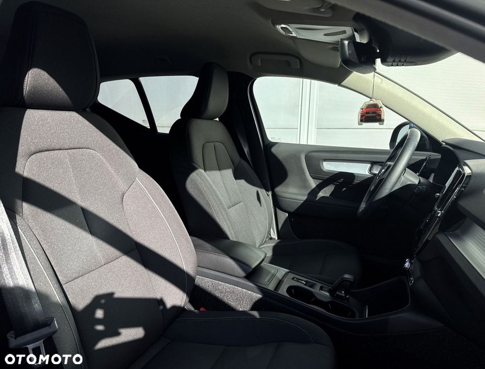 Volvo XC 40 - 22