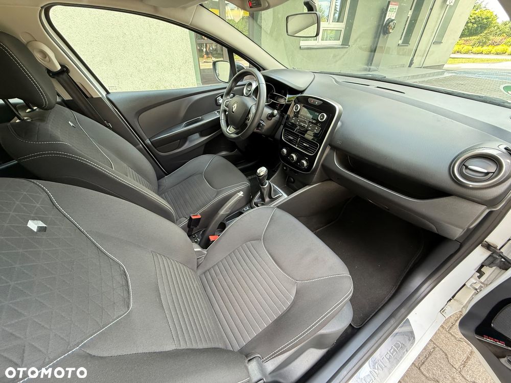 Renault Clio 1.2 16V 75 LIMITED - 8