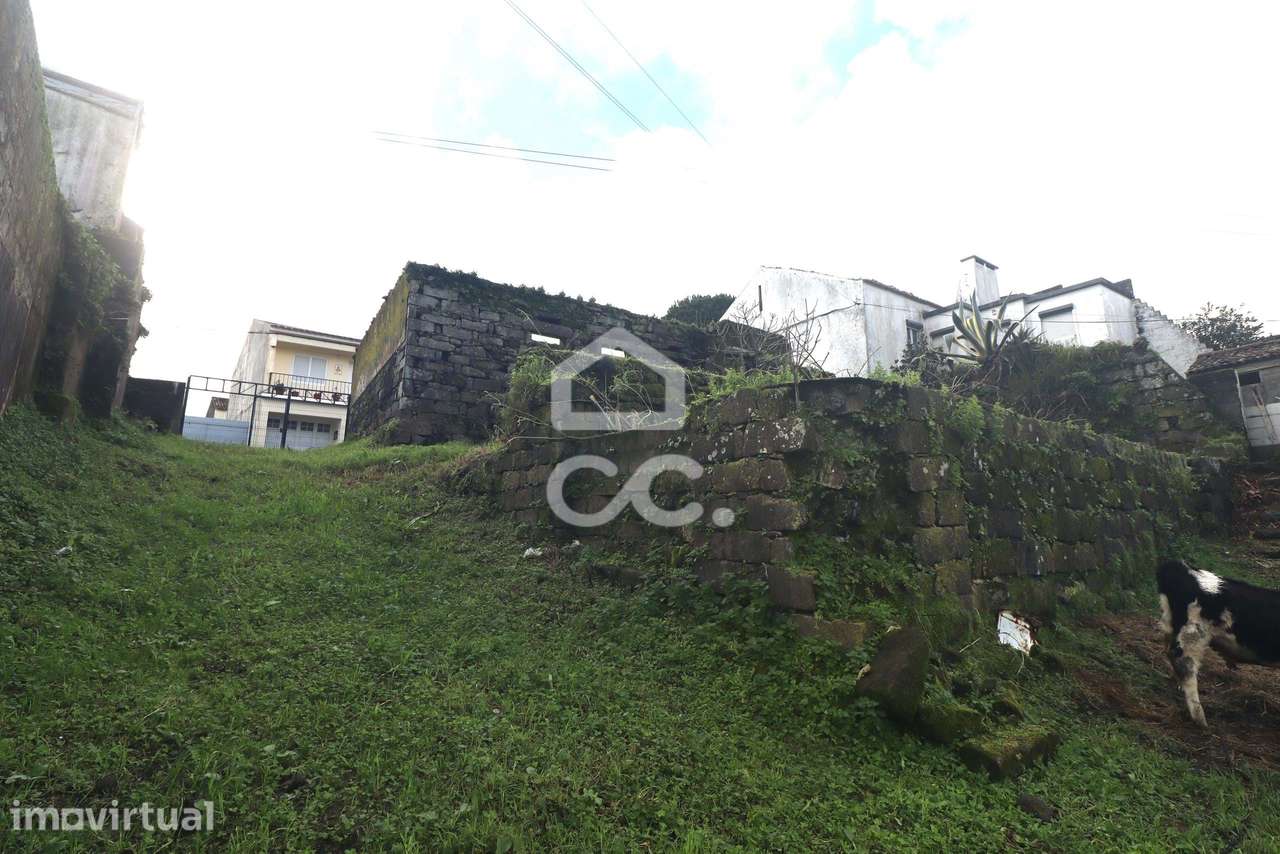 Moradia em Estado de Ruína - Povoação - Grande imagem: 3/13
