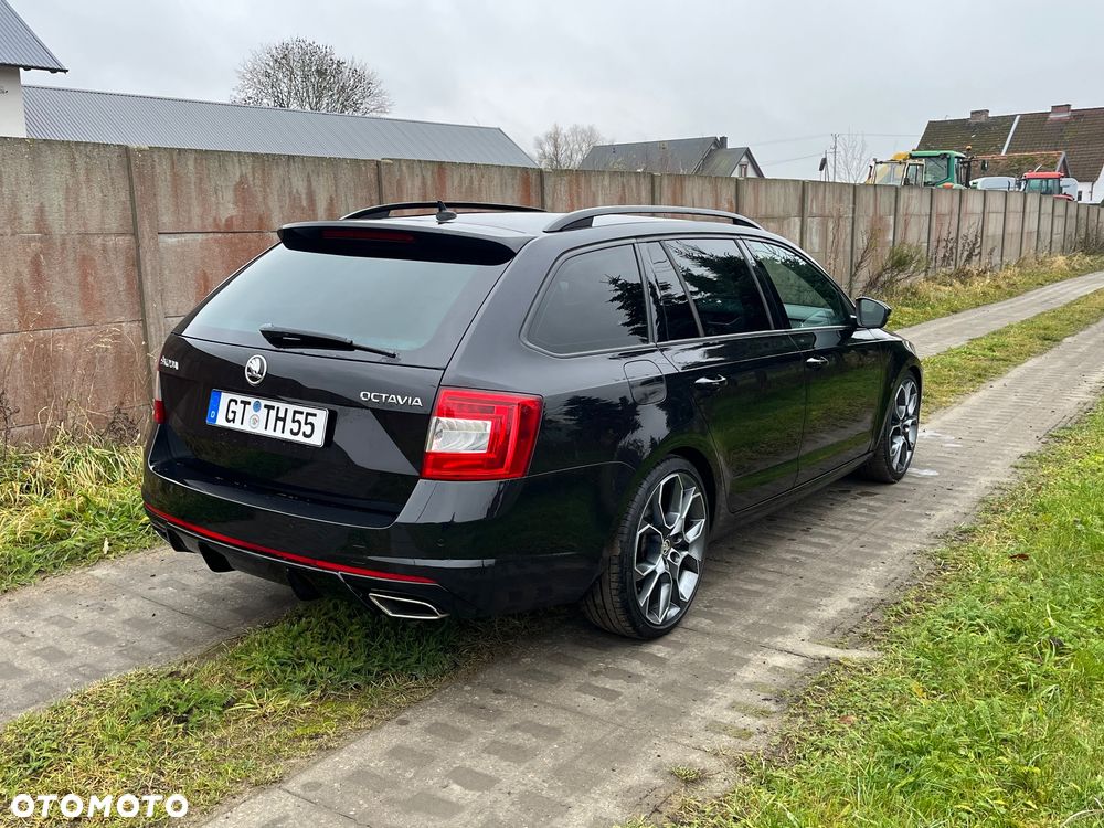 Skoda Octavia 2.0 TDI DSG RS - 5