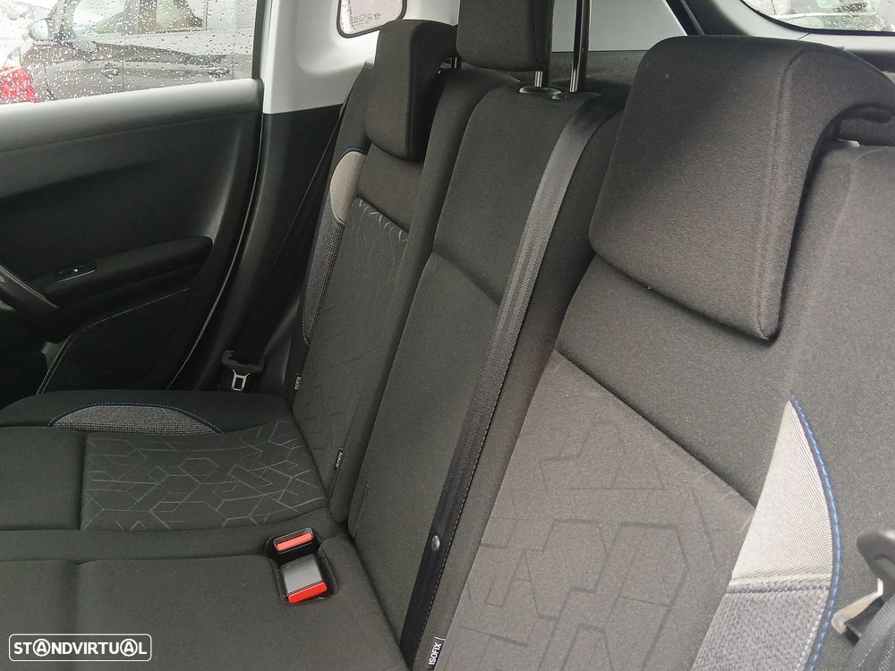 Peugeot 2008 1.5 BlueHDi Style - 17