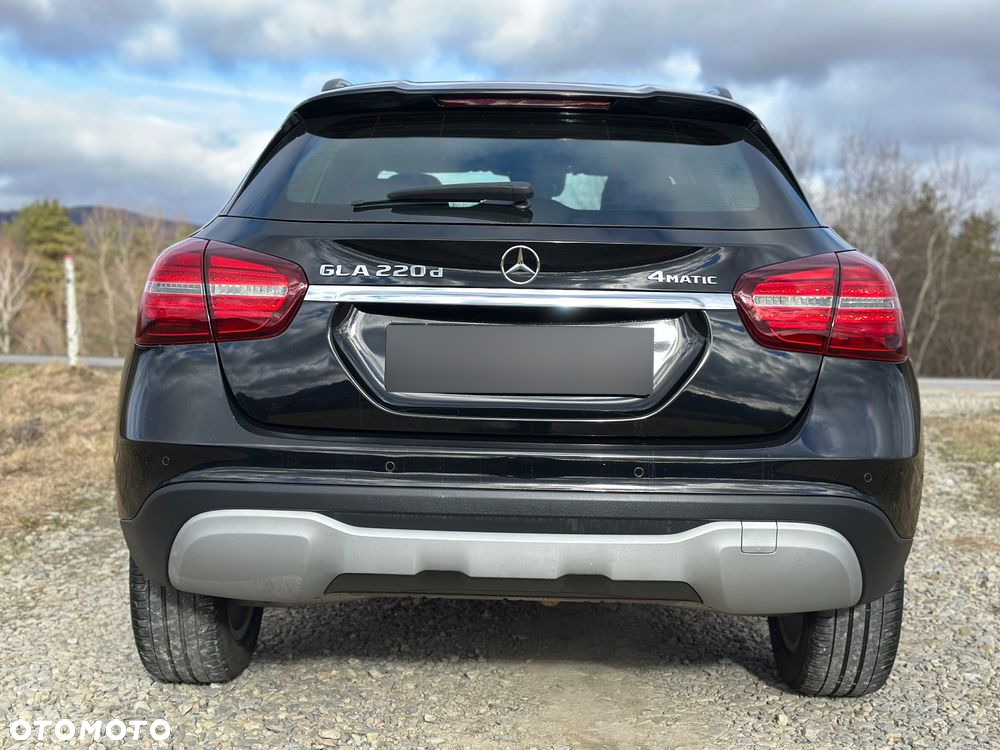 Mercedes-Benz GLA 220 d 4-Matic Style - 11
