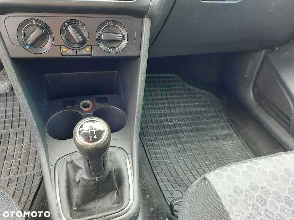 Volkswagen Polo - 21