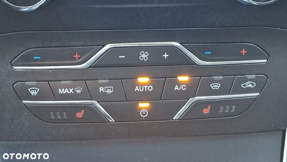 Ford S-Max - 23