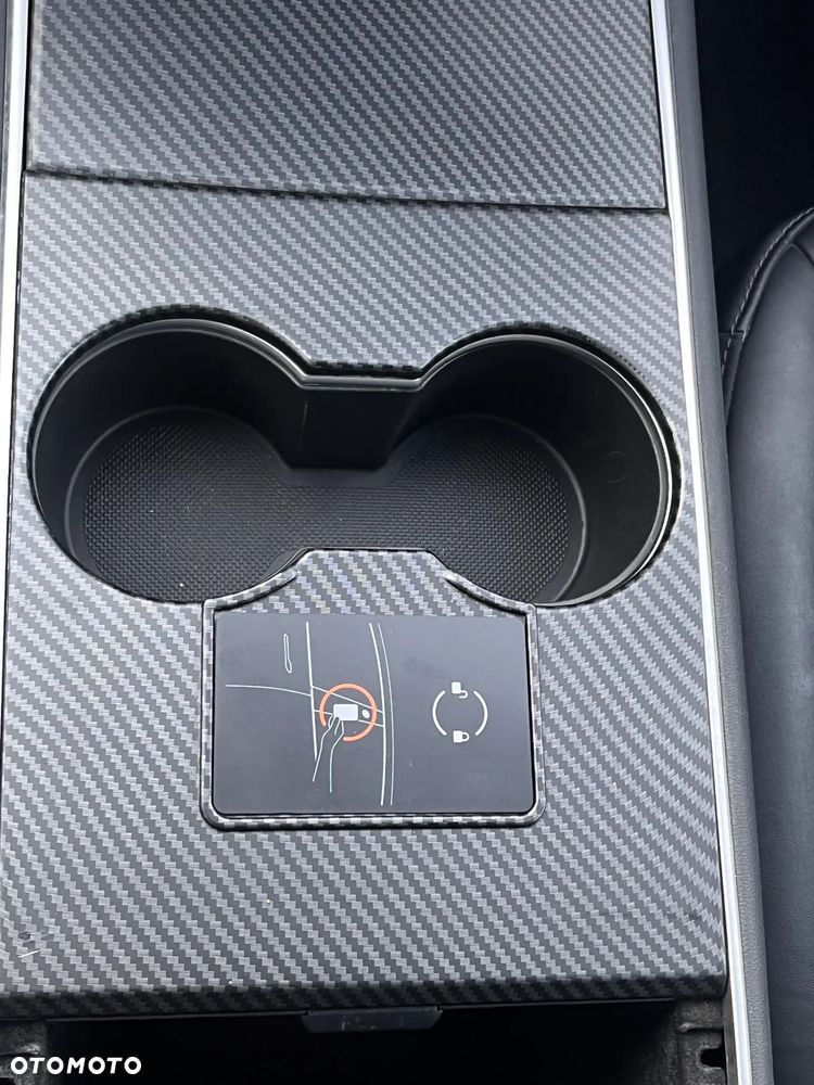 Tesla Model 3 - 33