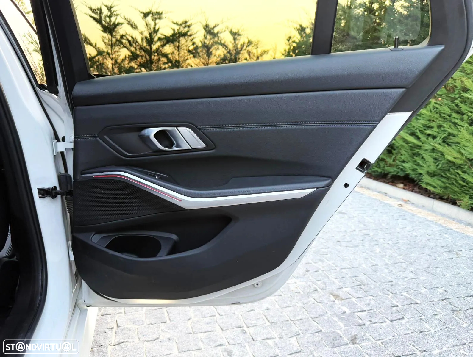 BMW 320 d Touring Aut. M Sport - 26