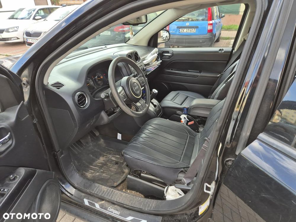 Jeep Compass - 12